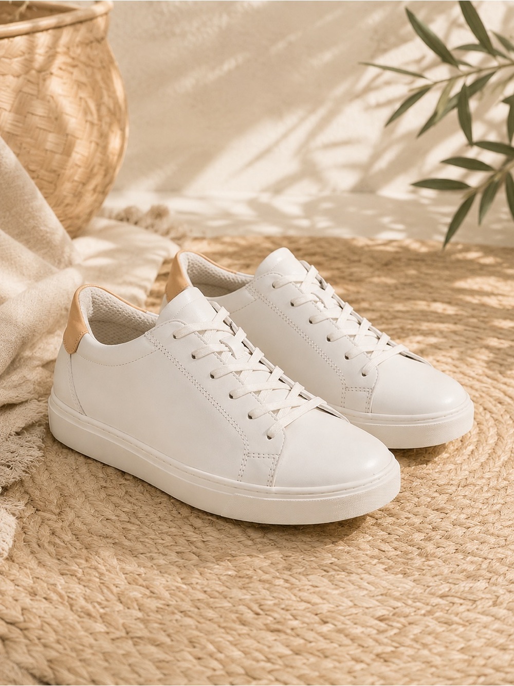 Ecco White Leather Classic Tie Low Top Women’s Sneakers Size 38